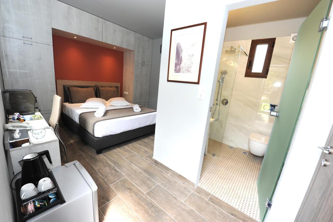 Camping & Bungalows Castle View Mystras Bagian luar foto