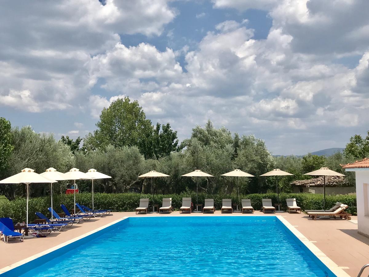 Castle View Bungalows Mystras Bagian luar foto