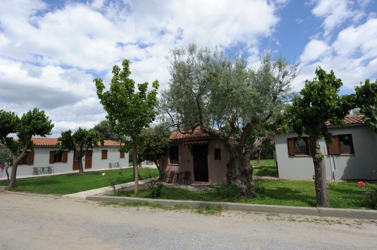 Castle View Bungalows Mystras Bagian luar foto