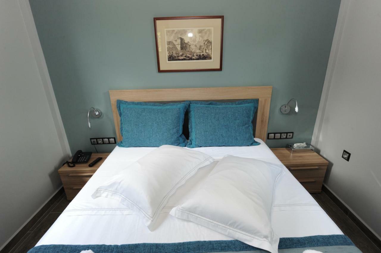 Camping & Bungalows Castle View Mystras Bagian luar foto